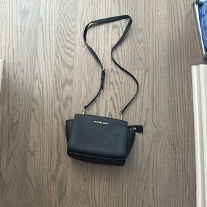 Michael Kors cross body